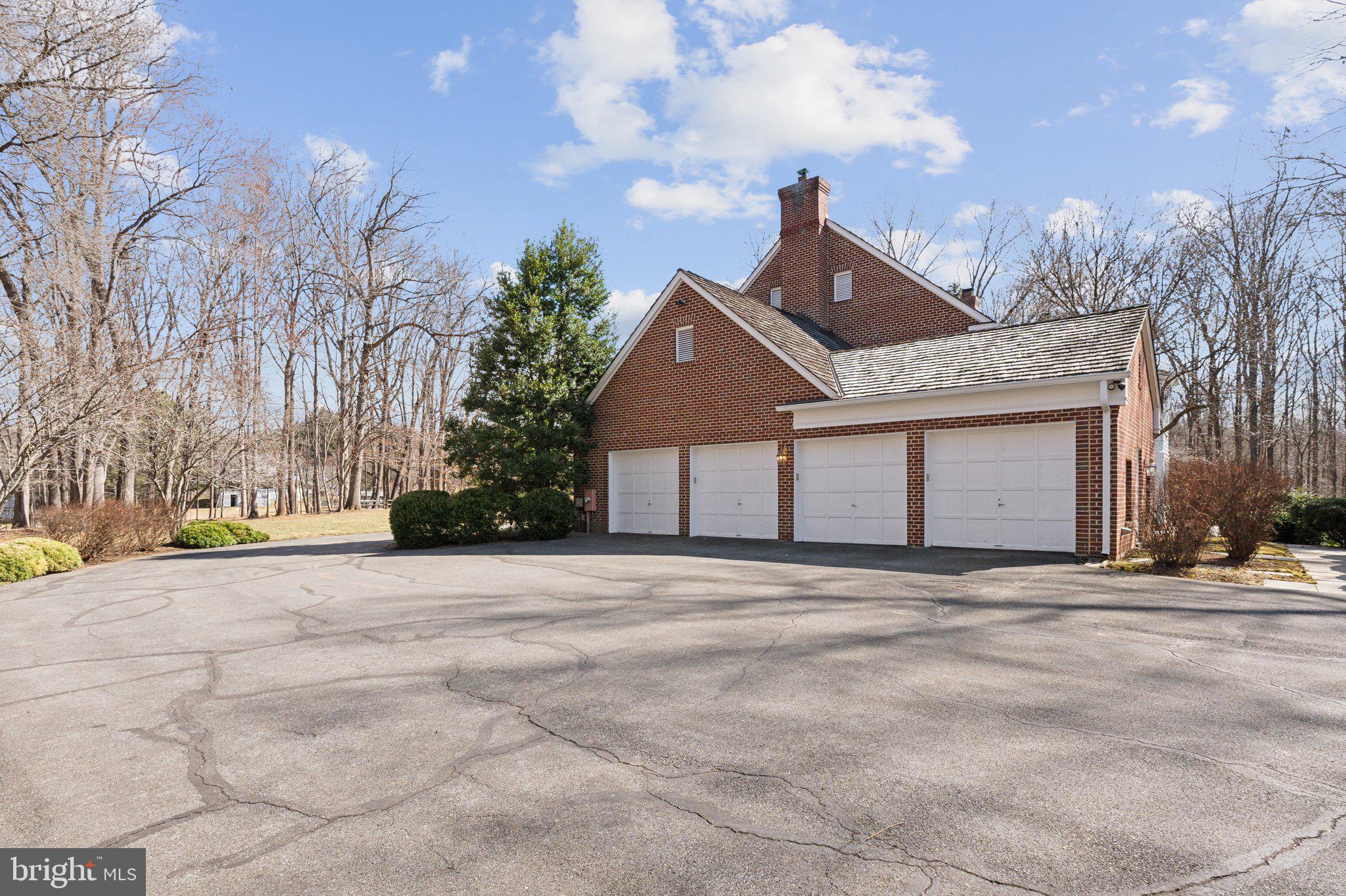 14910 Spring Meadows Dr