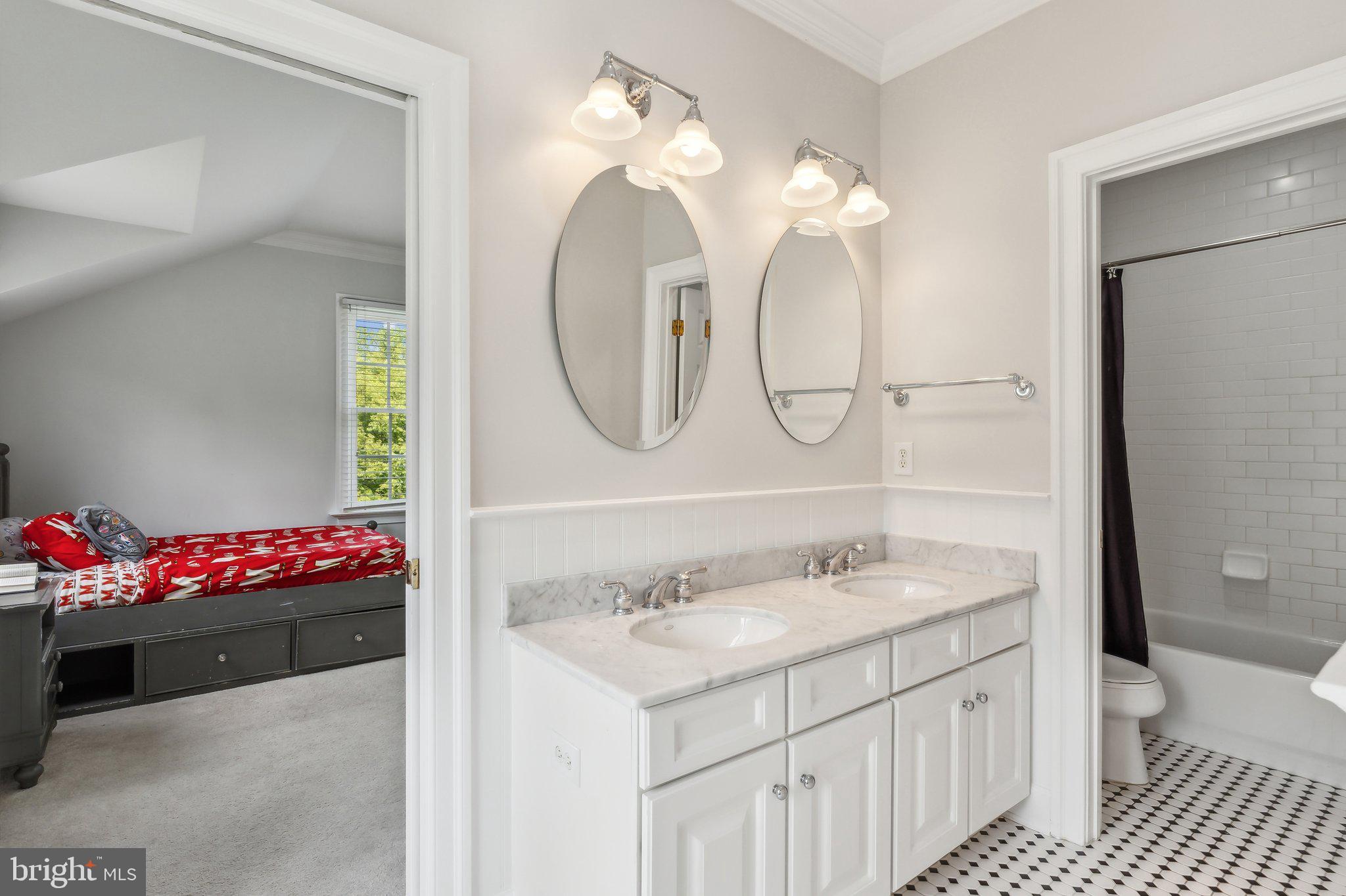 1402 Lake Norwood Way