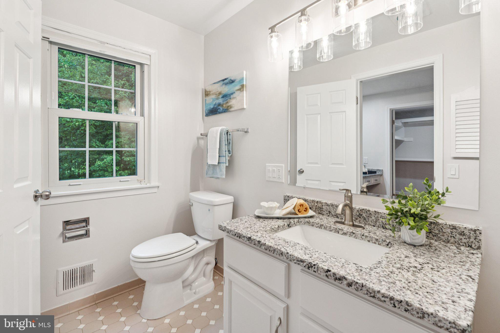 13204 Lantern Hollow Dr