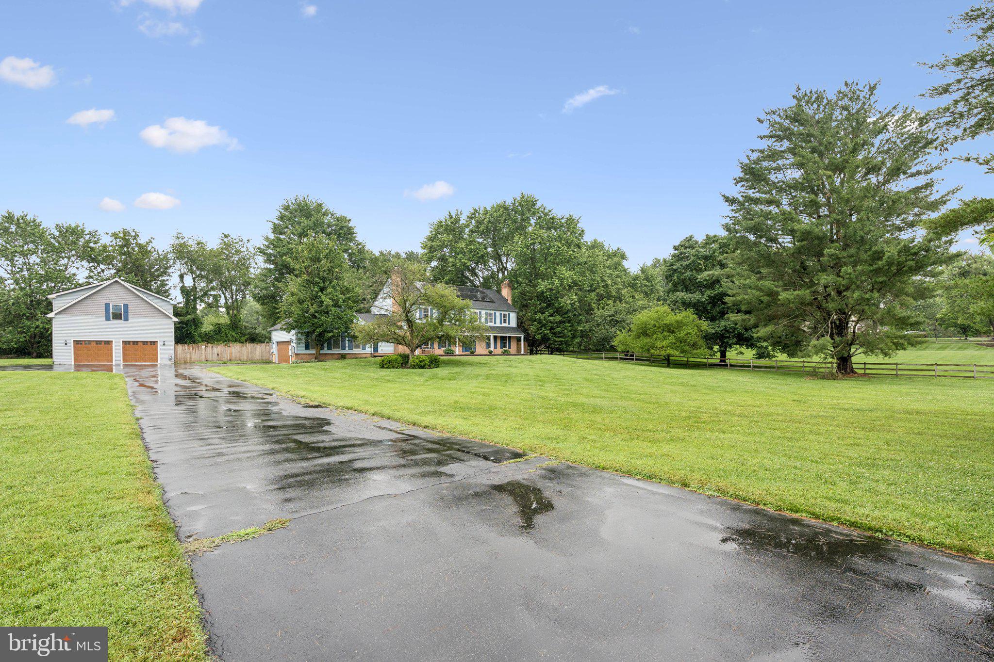 13204 Lantern Hollow Dr