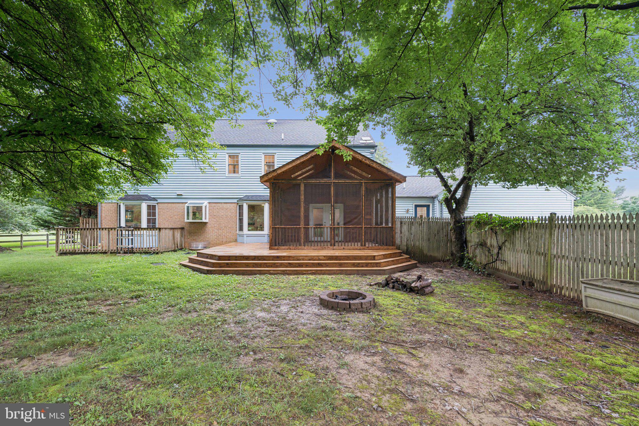13204 Lantern Hollow Dr