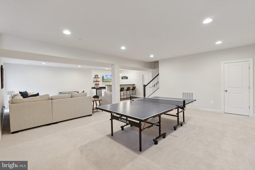 237 BARBERRY LANE