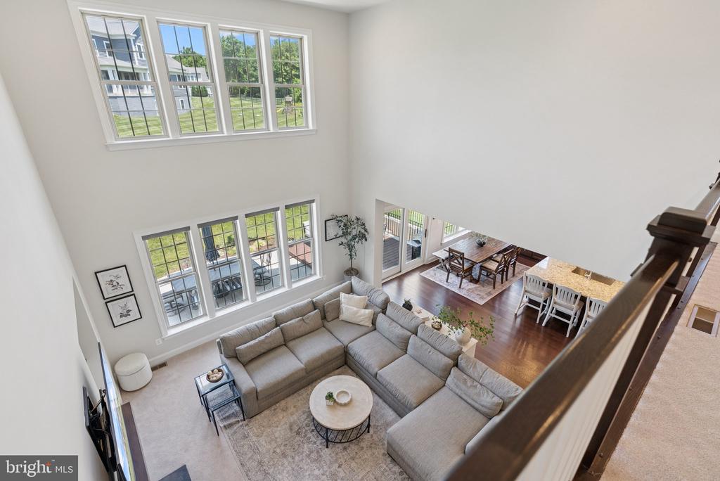 237 BARBERRY LANE