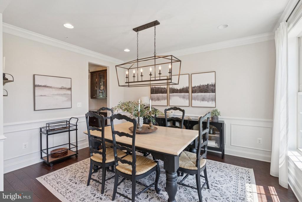 237 BARBERRY LANE
