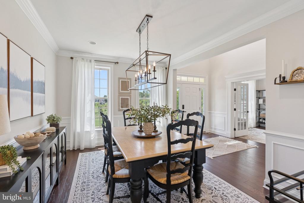237 BARBERRY LANE