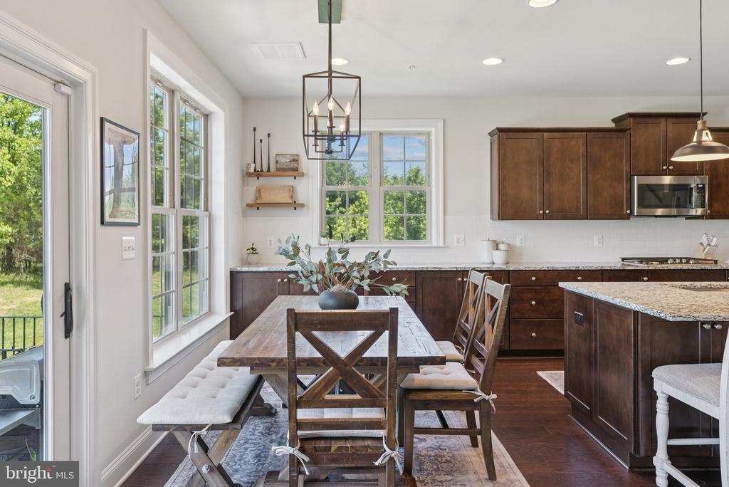 237 BARBERRY LANE