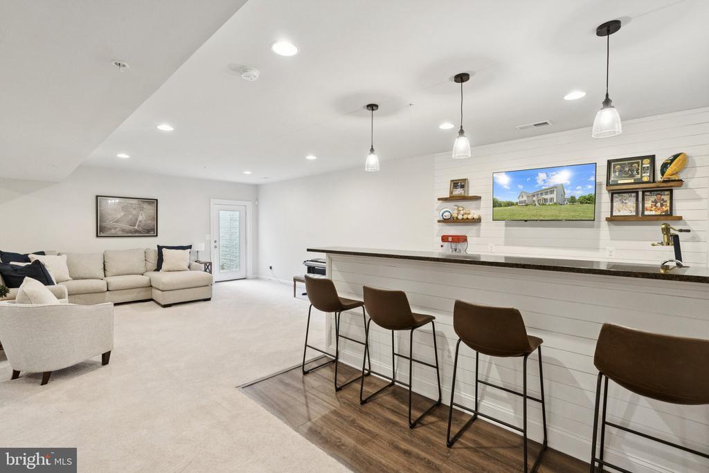 237 BARBERRY LANE
