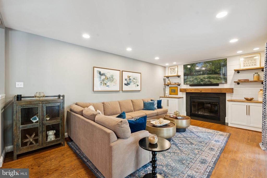 17416 SIEVER COURT