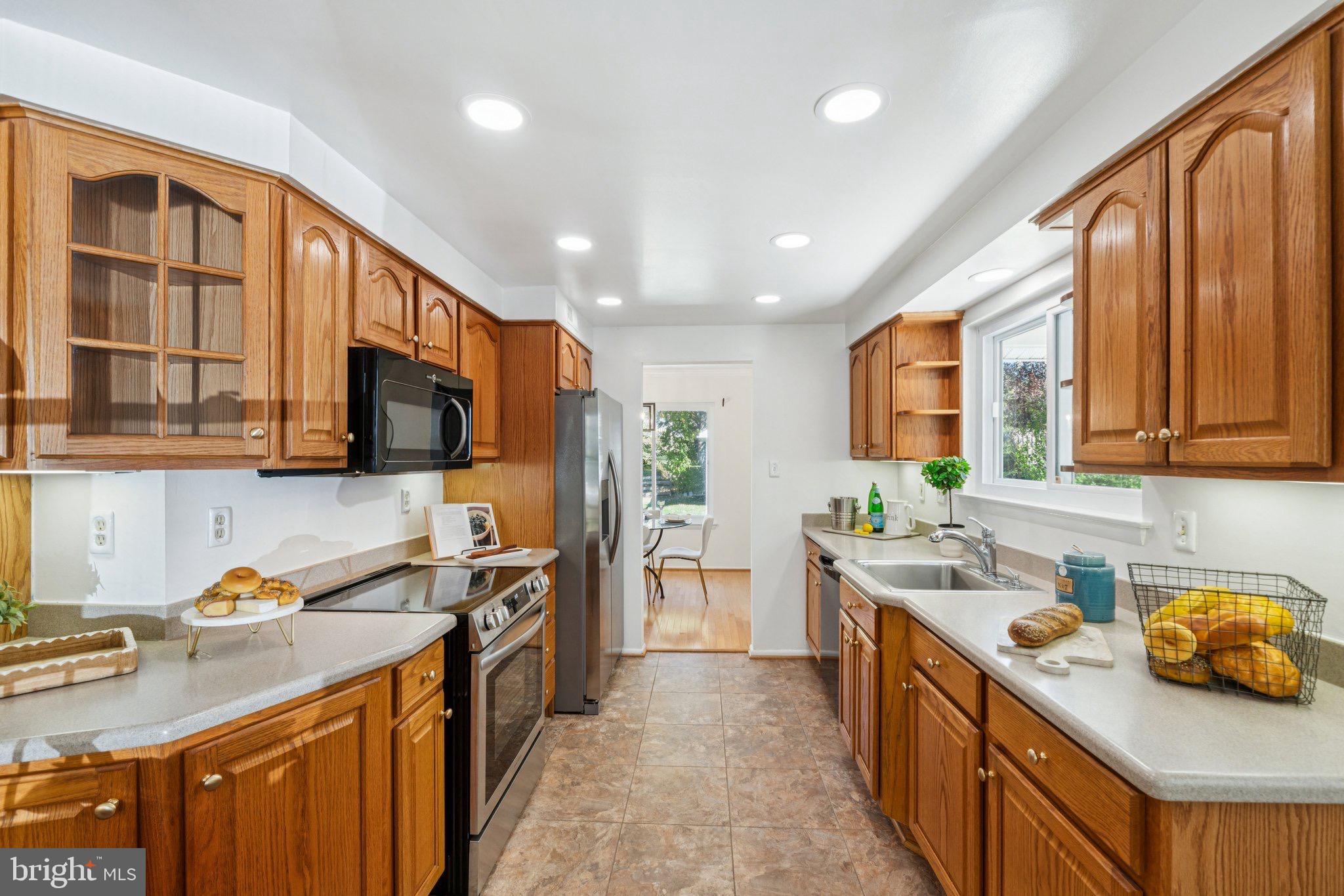 12013 CHEYENNE ROAD