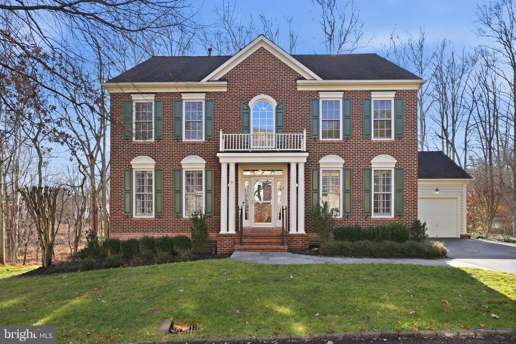 730 TURTLE POND LANE