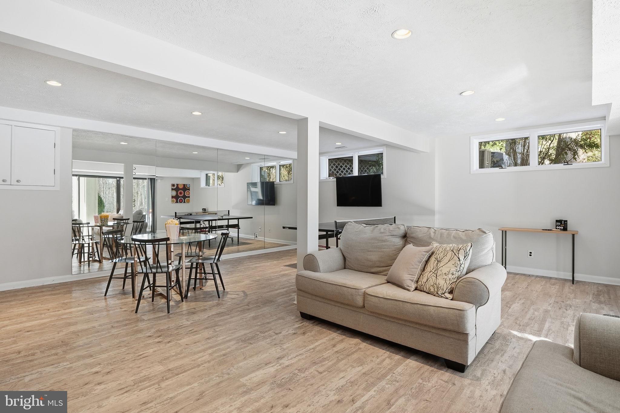 15130 SPRINGFIELD ROAD