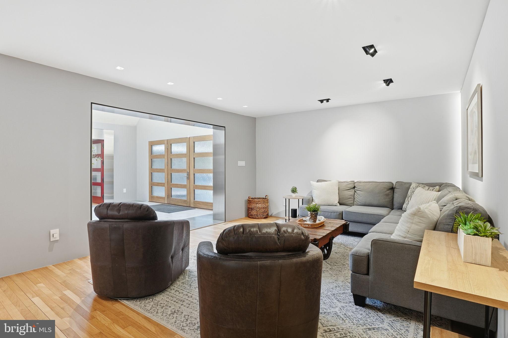 15130 SPRINGFIELD ROAD