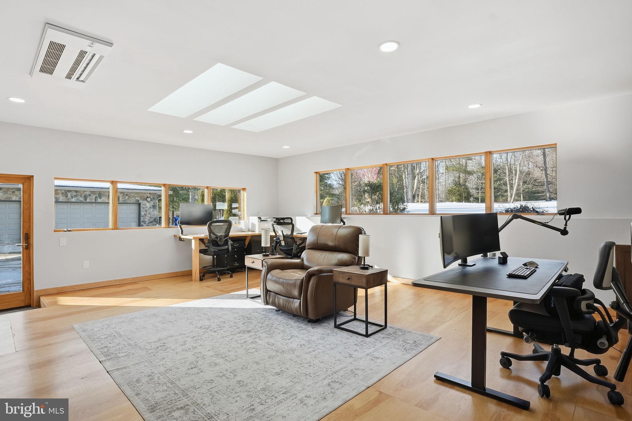 15130 SPRINGFIELD ROAD