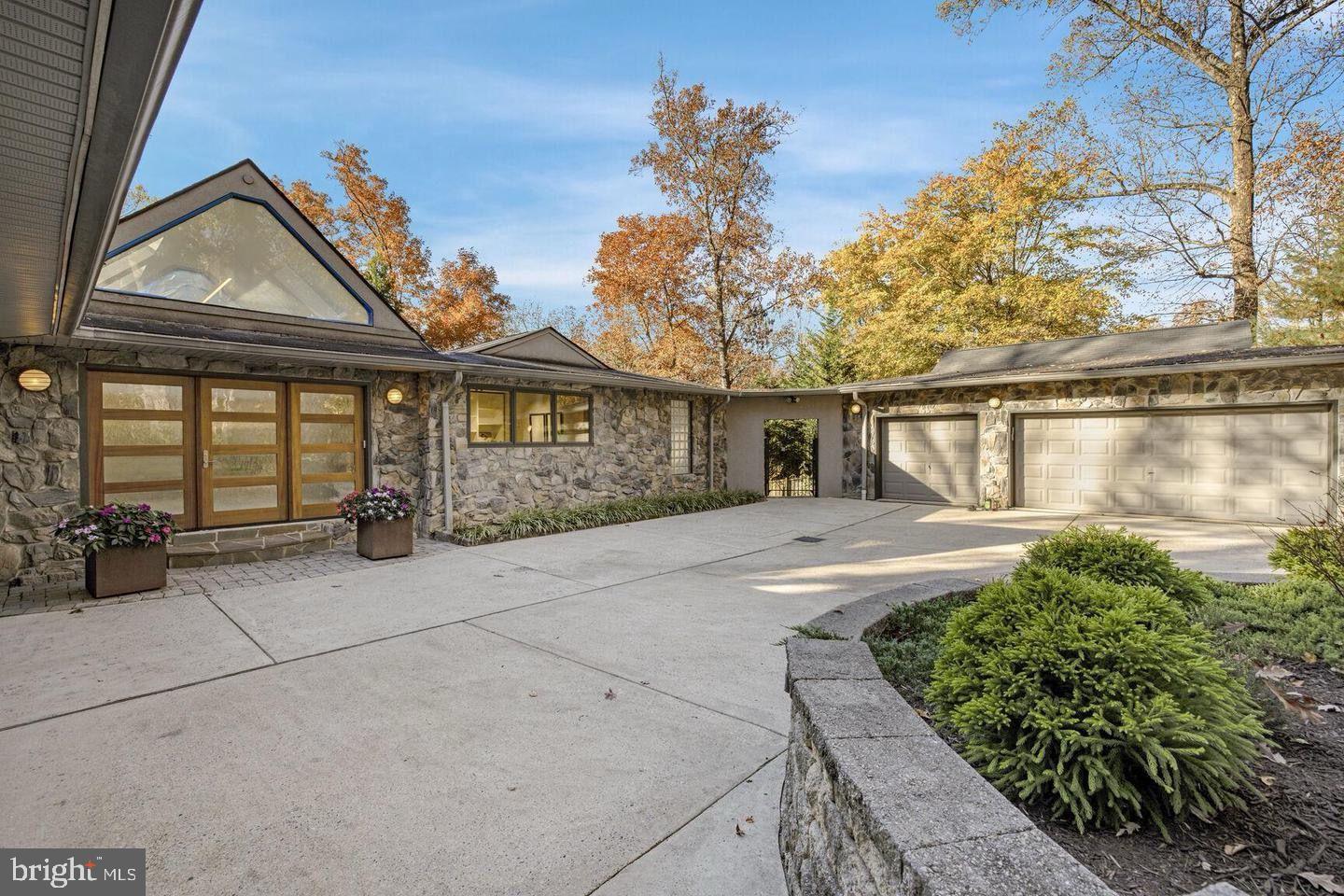 15130 SPRINGFIELD ROAD