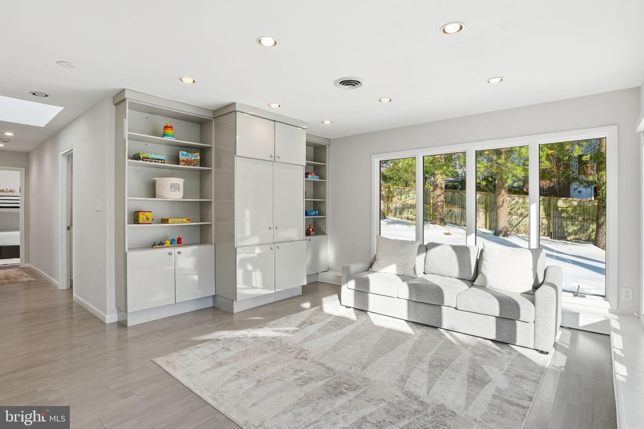 15130 SPRINGFIELD ROAD