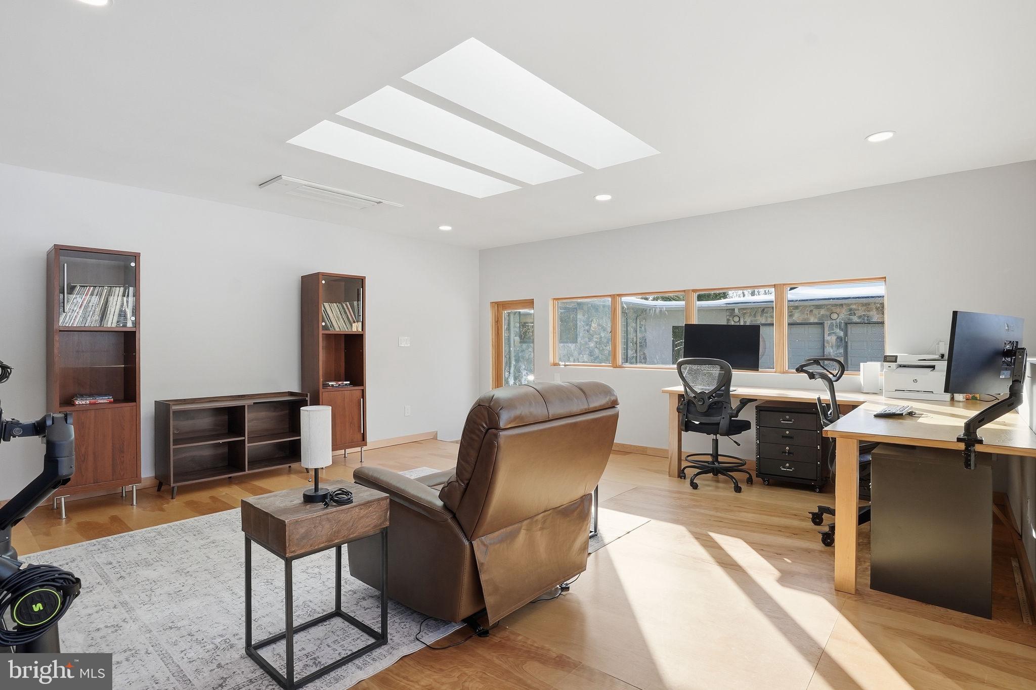 15130 SPRINGFIELD ROAD