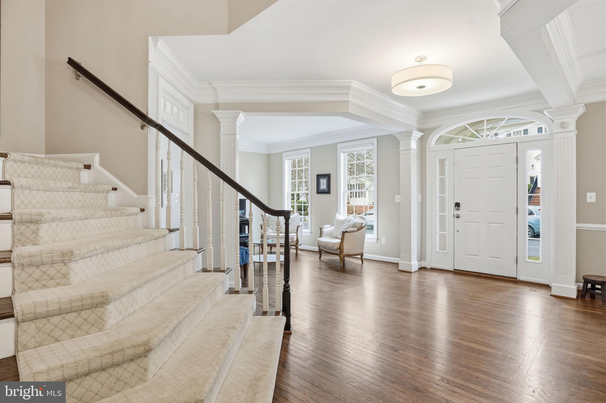 718 TURTLE POND LANE