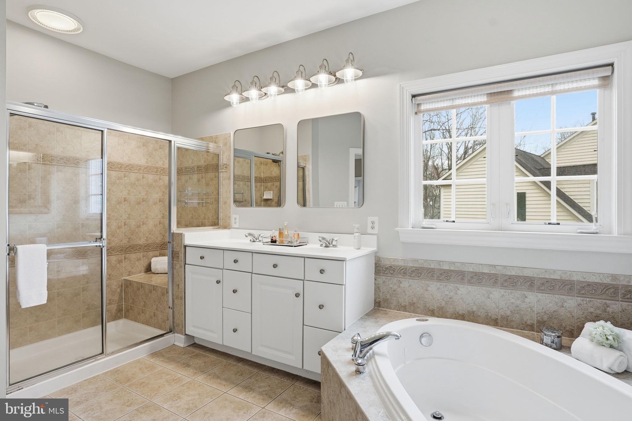 718 TURTLE POND LANE