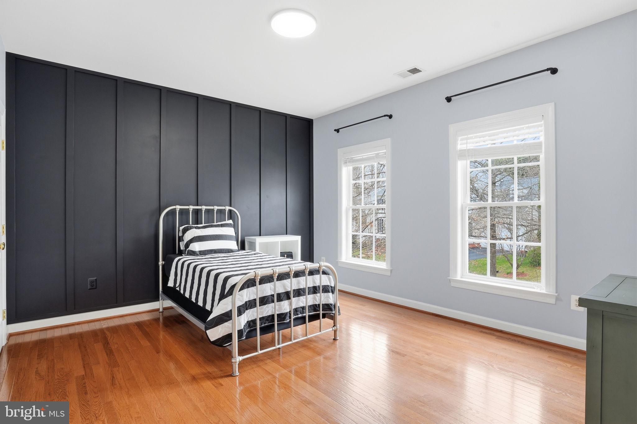 718 TURTLE POND LANE