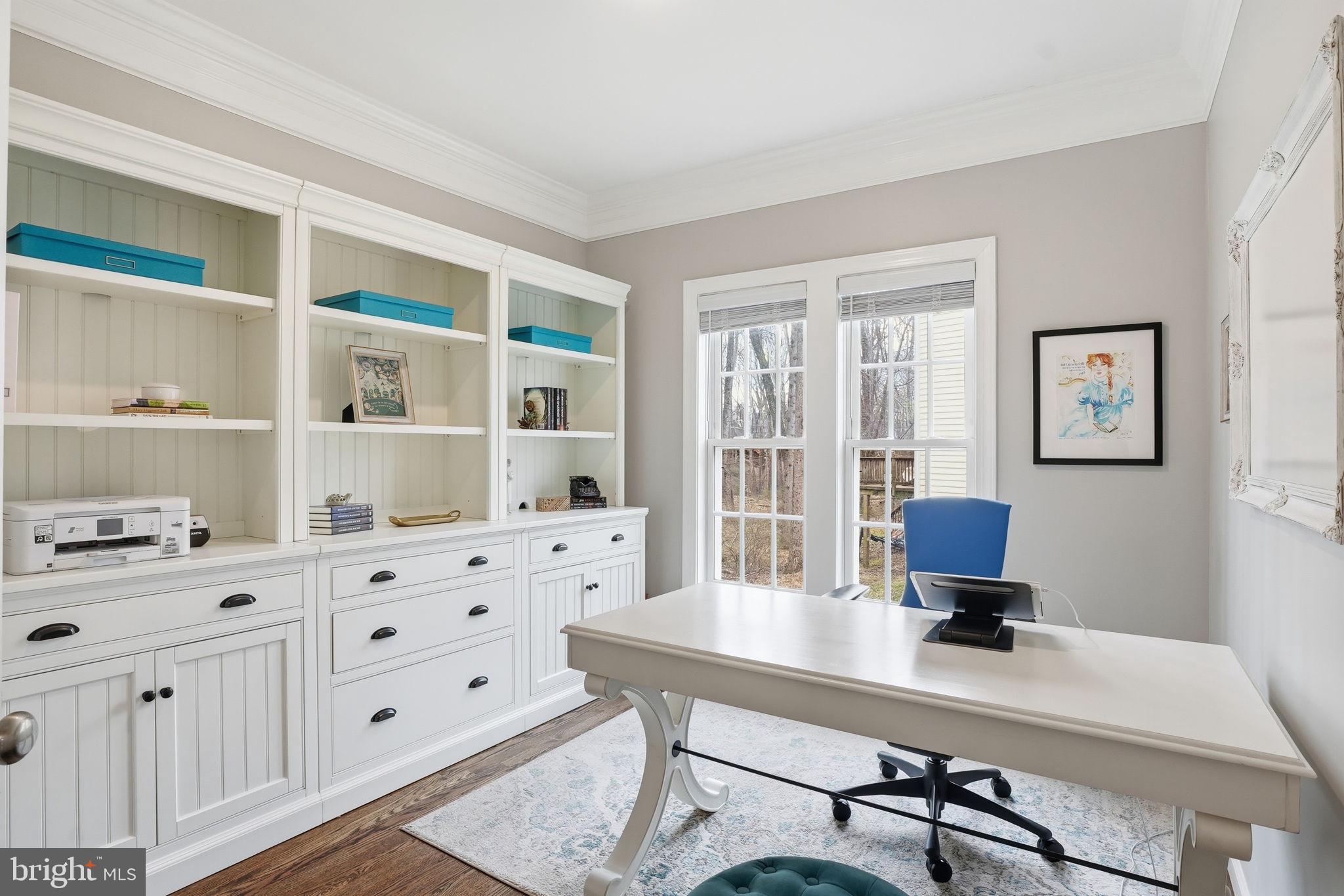 718 TURTLE POND LANE