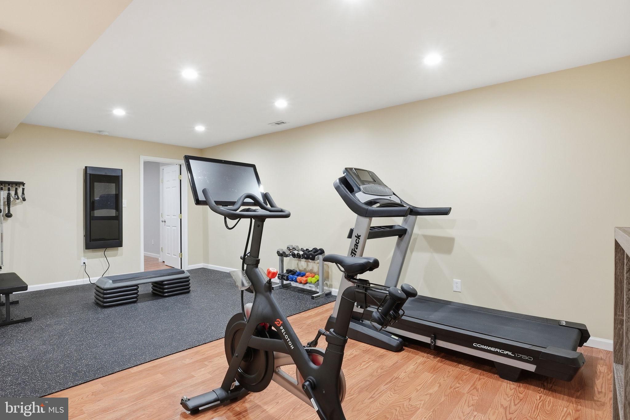 718 TURTLE POND LANE