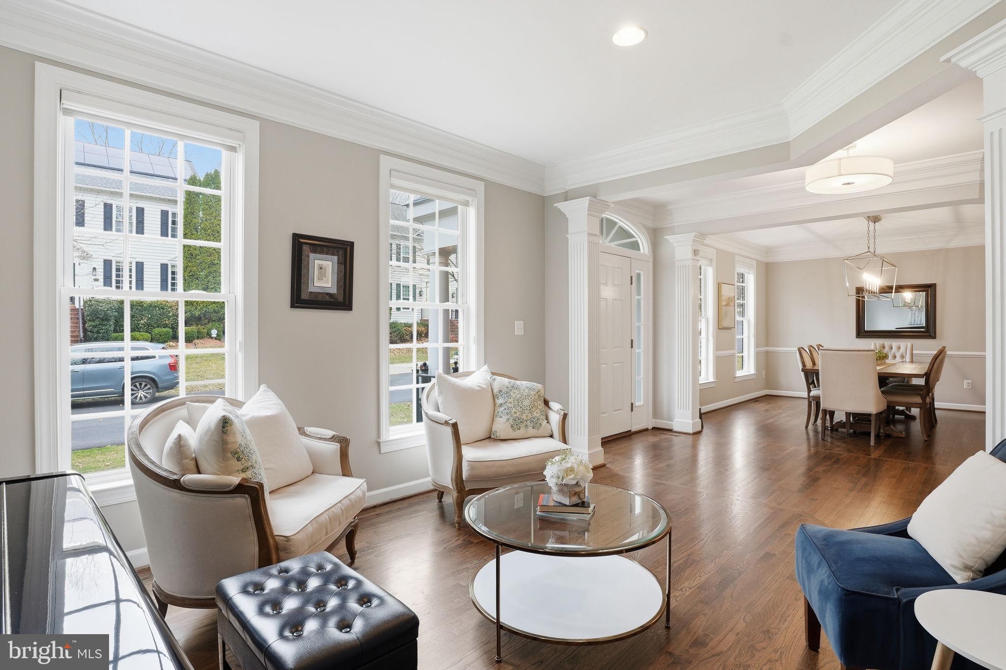 718 TURTLE POND LANE