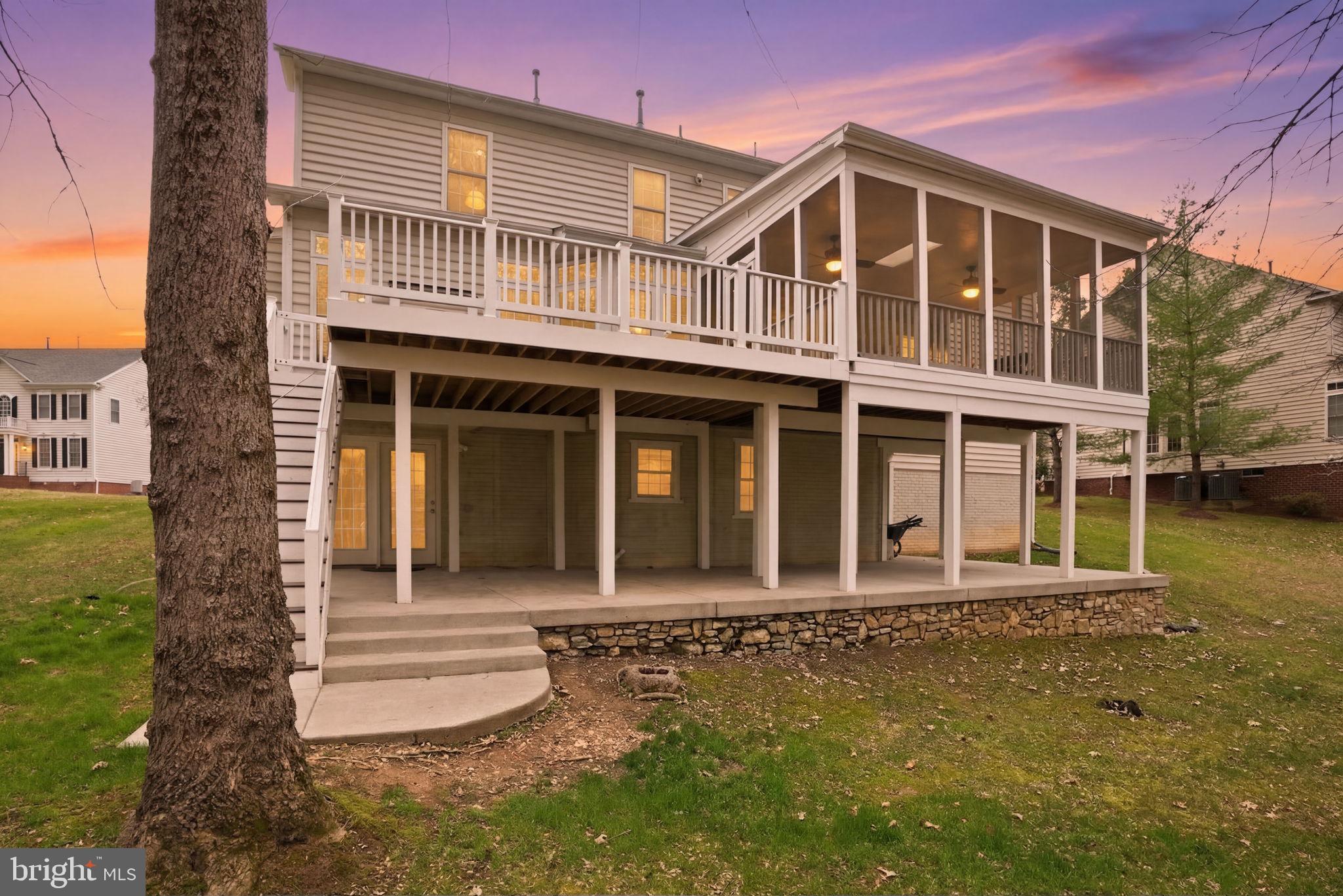 718 TURTLE POND LANE