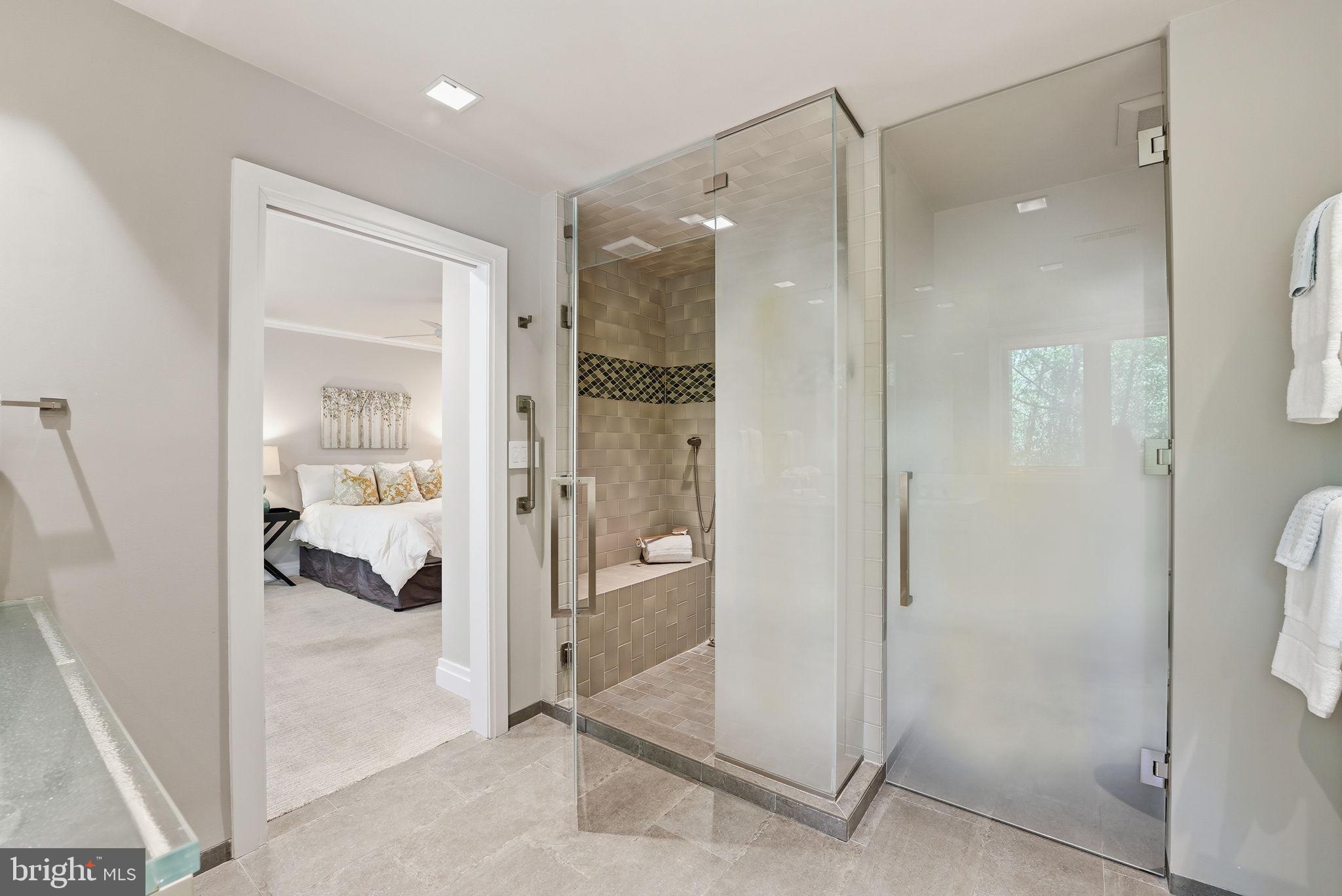 15 ARLIVE COURT