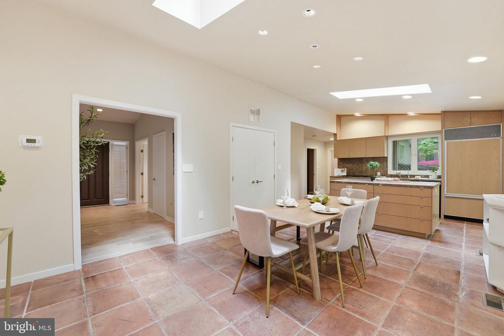 15 ARLIVE COURT