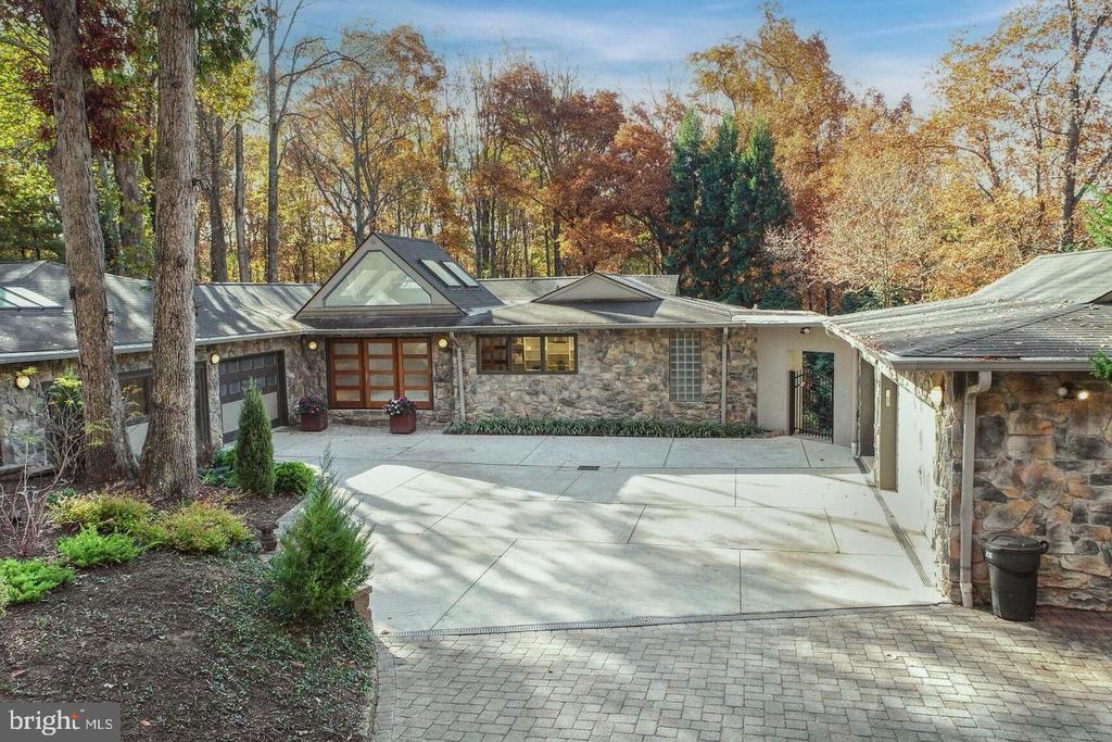 15130 SPRINGFIELD ROAD