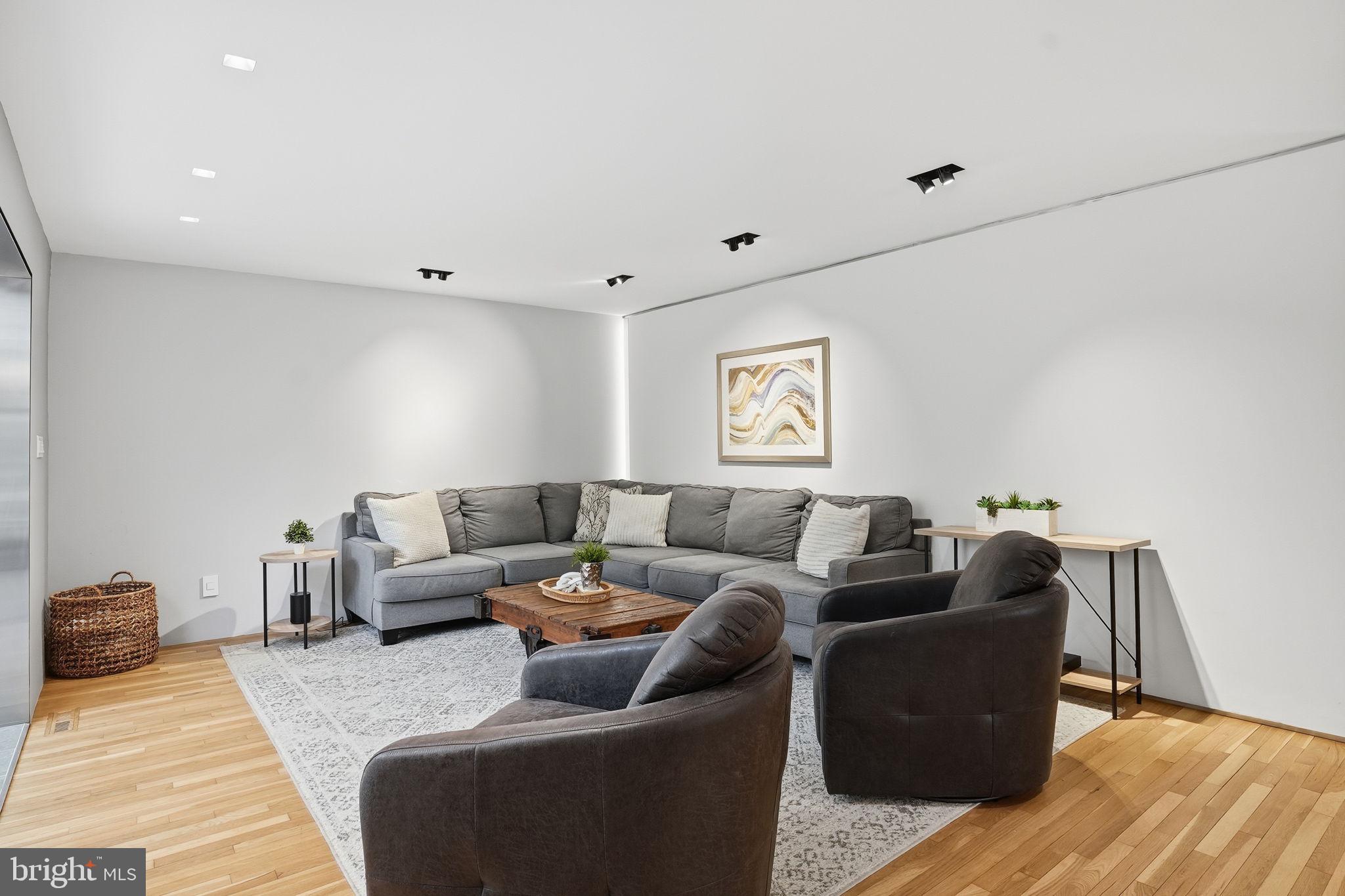 15130 SPRINGFIELD ROAD