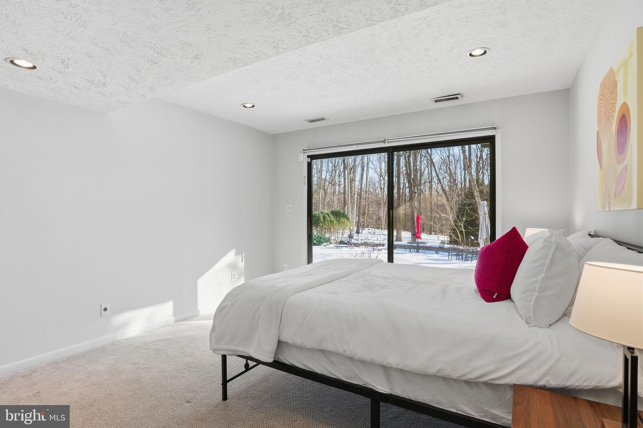 15130 SPRINGFIELD ROAD