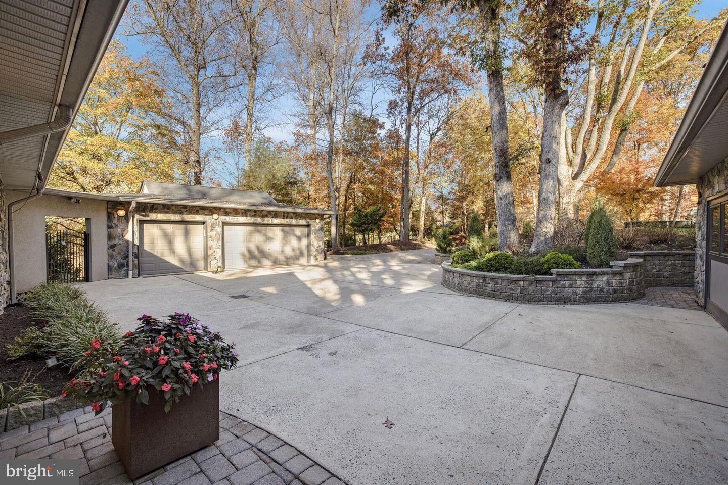 15130 SPRINGFIELD ROAD