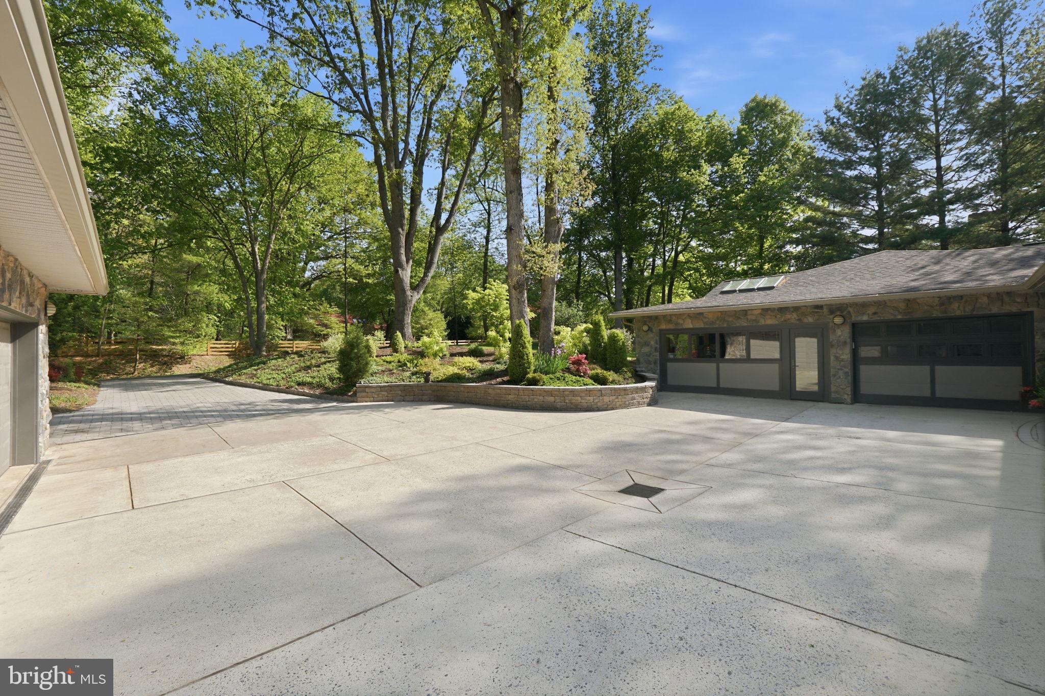 15130 SPRINGFIELD ROAD