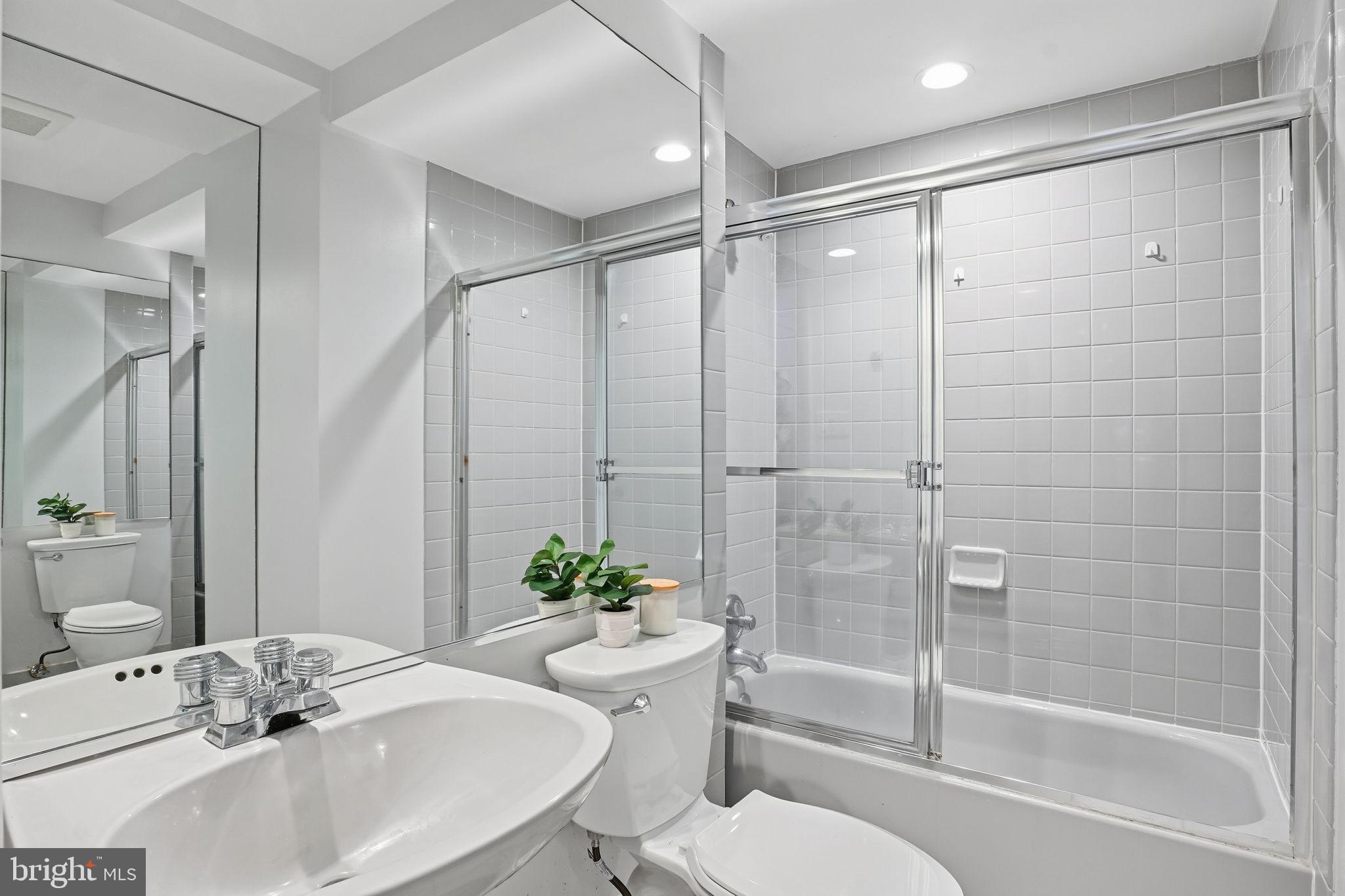 15130 SPRINGFIELD ROAD