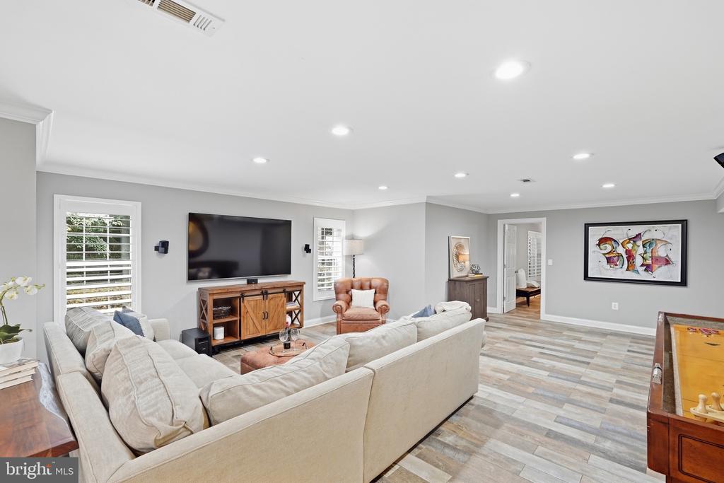 12041 GREAT ELM DRIVE