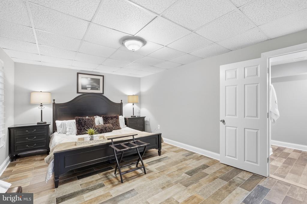 12041 GREAT ELM DRIVE