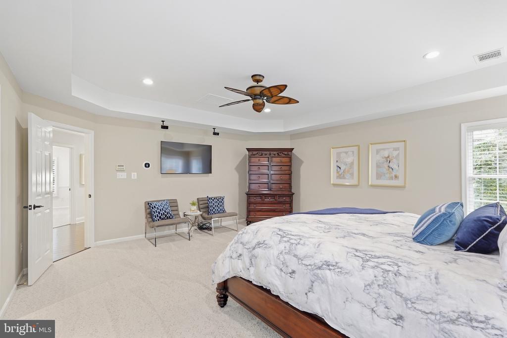 12041 GREAT ELM DRIVE