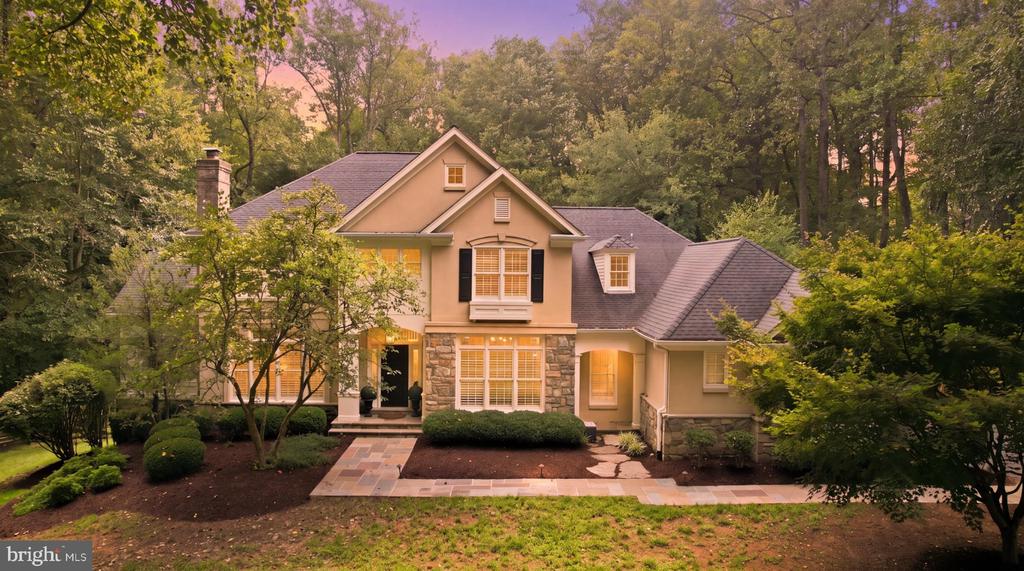 12041 GREAT ELM DRIVE