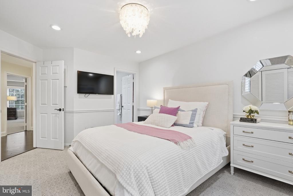 12041 GREAT ELM DRIVE