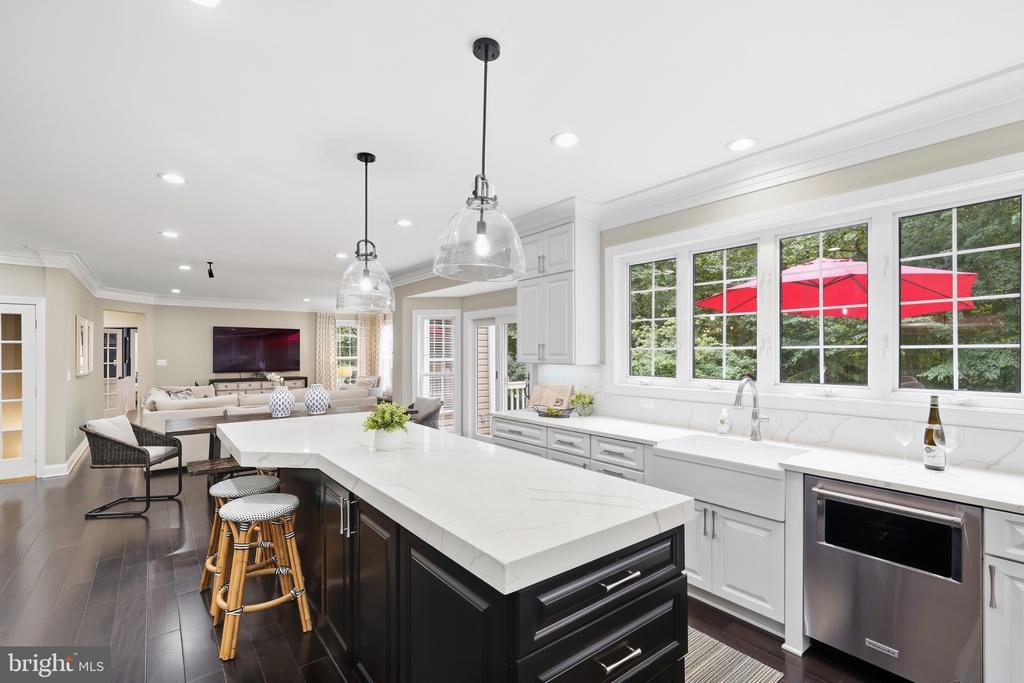 12041 GREAT ELM DRIVE