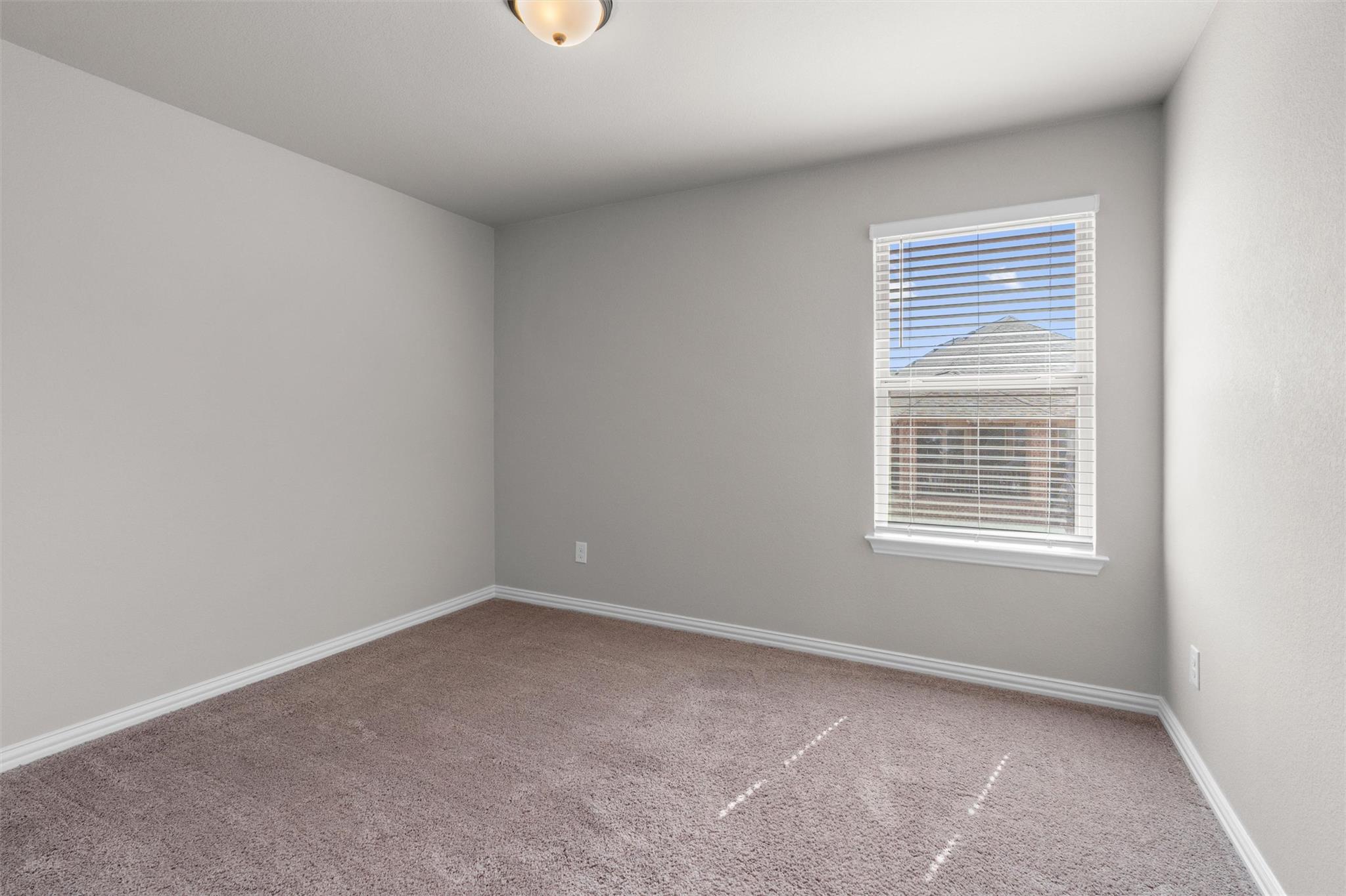 4216 Mercer RD