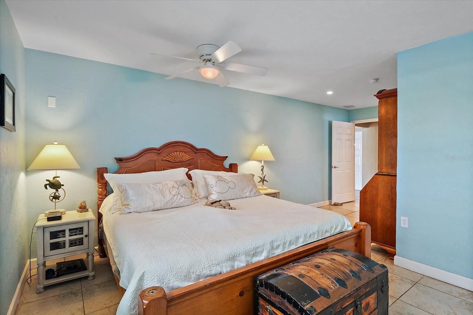 10116 SPOONBILL RD E