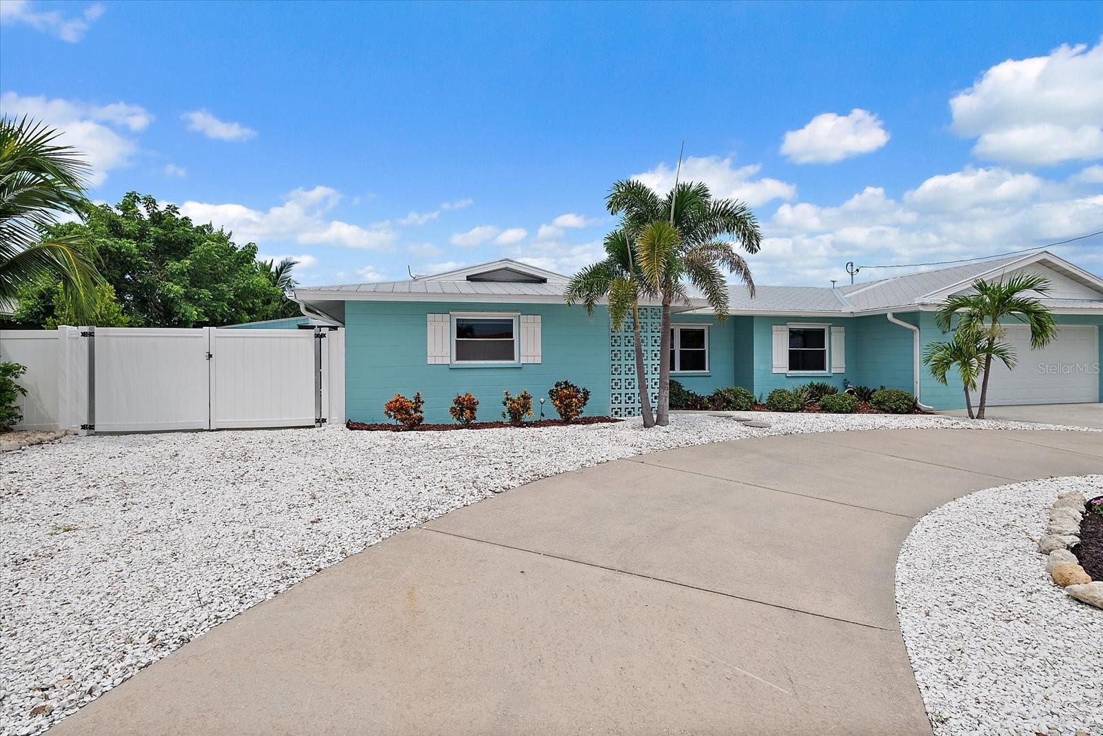 10116 SPOONBILL RD E