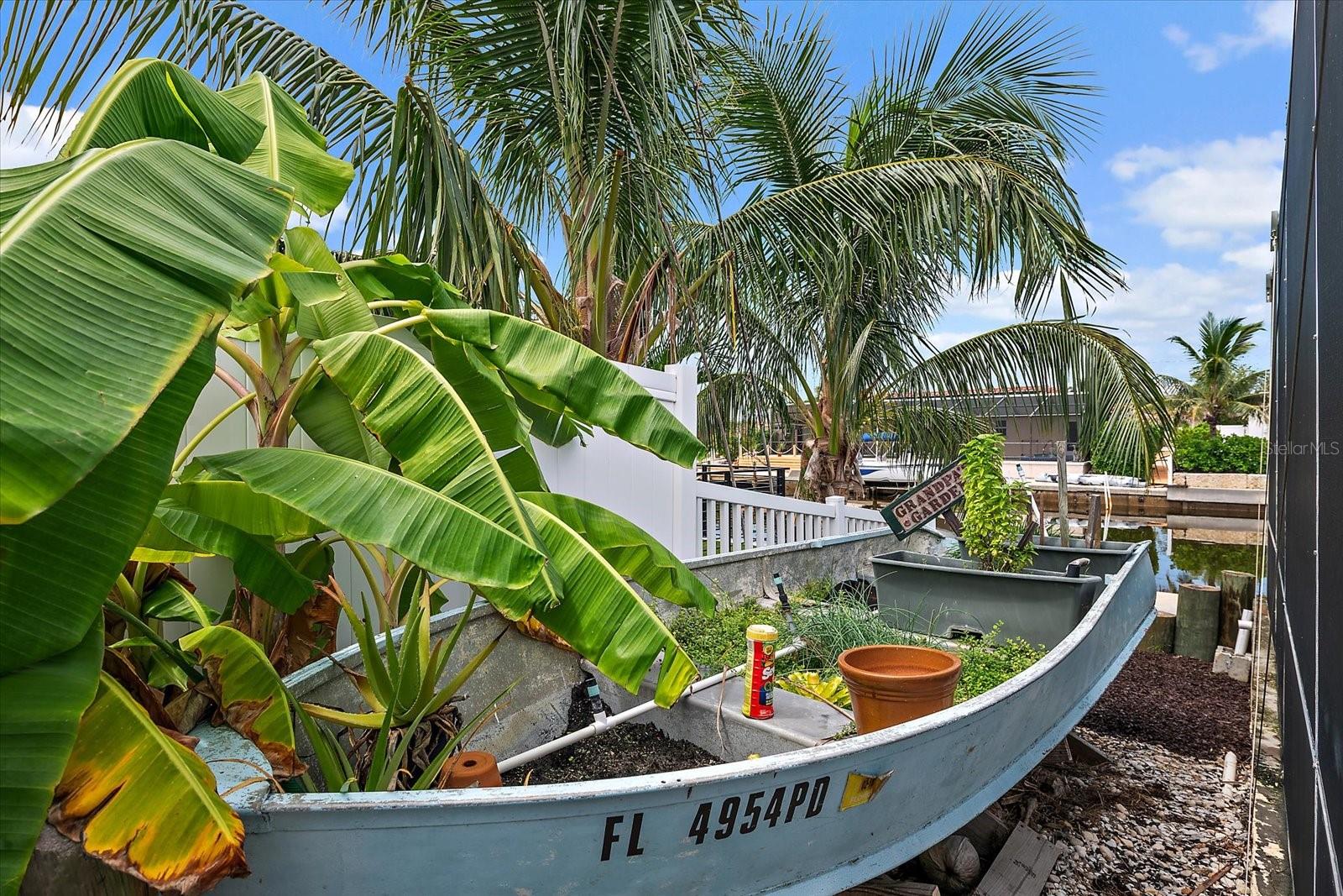 10116 SPOONBILL RD E