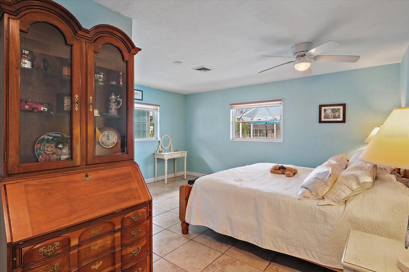 10116 SPOONBILL RD E