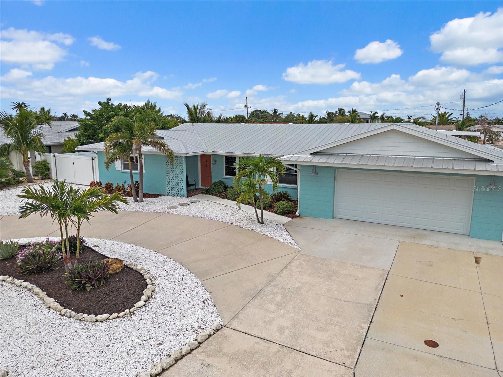 10116 SPOONBILL RD E