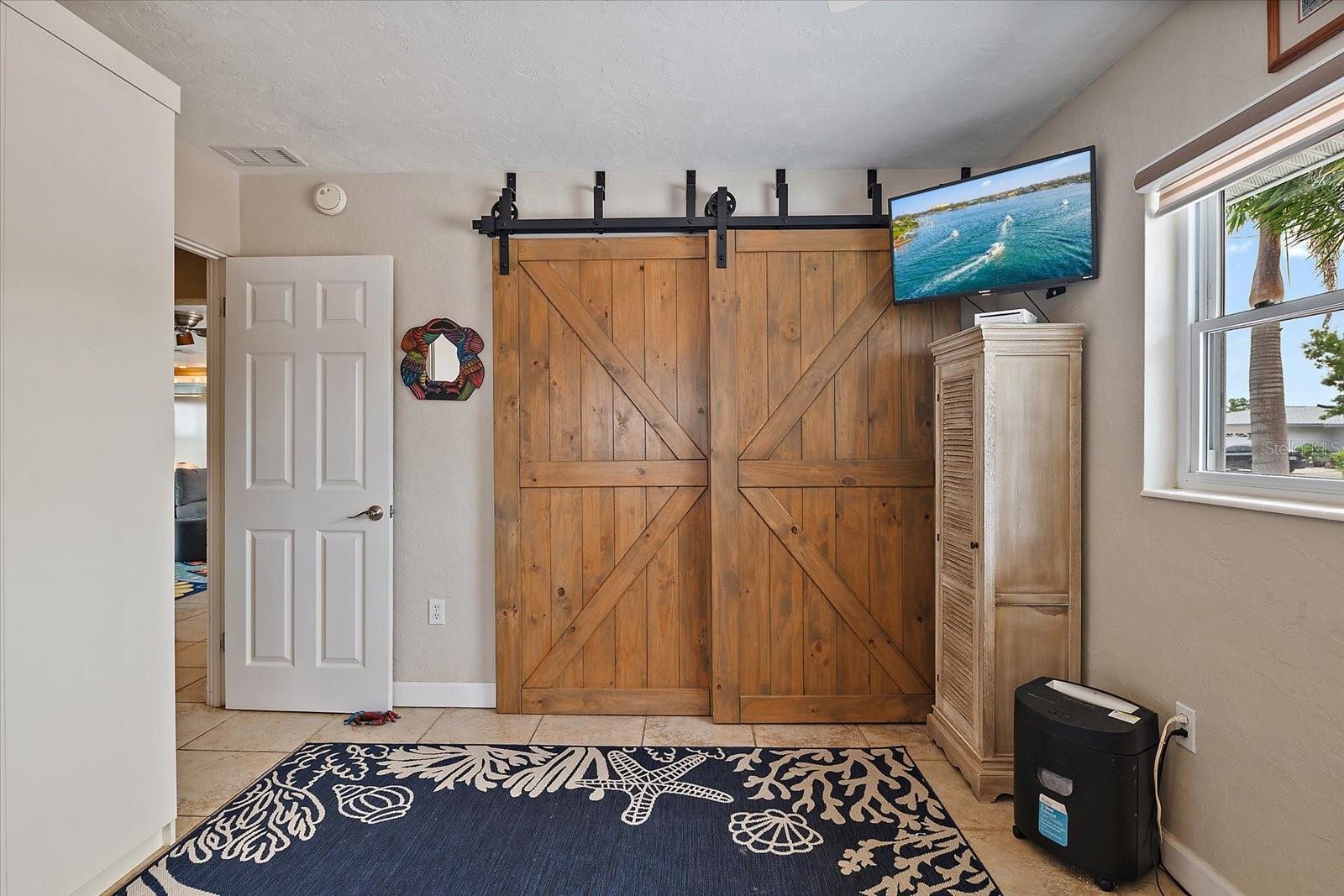 10116 SPOONBILL RD E