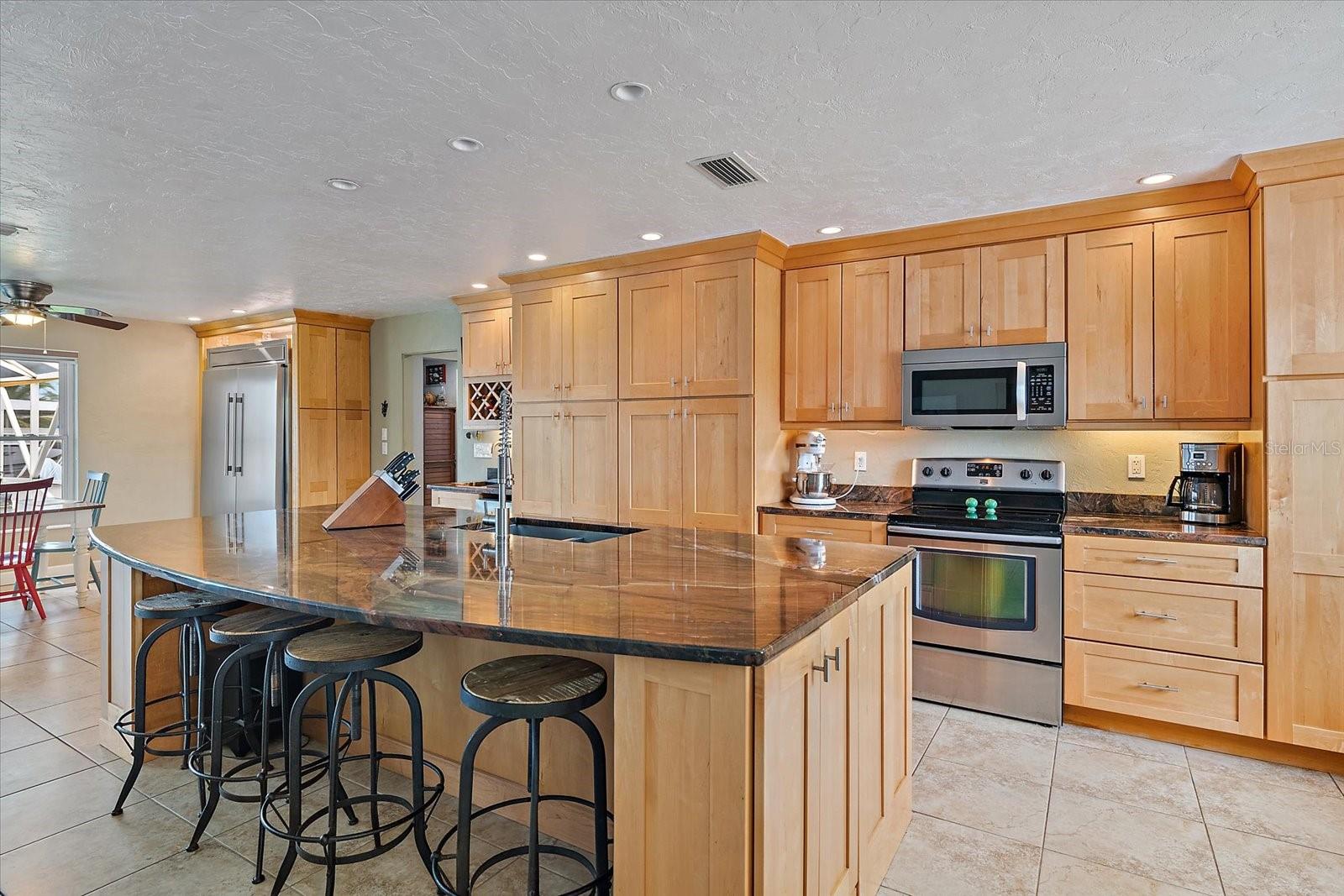 10116 SPOONBILL RD E