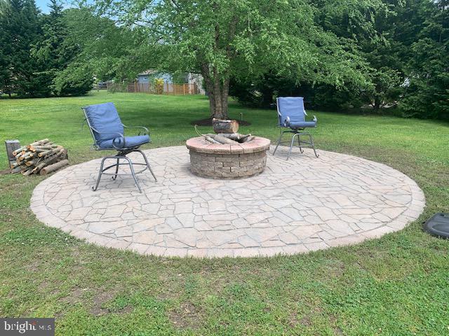 1012 SHORELAND DRIVE